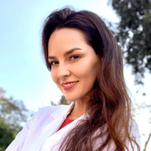 Dr. Lina Kennedy